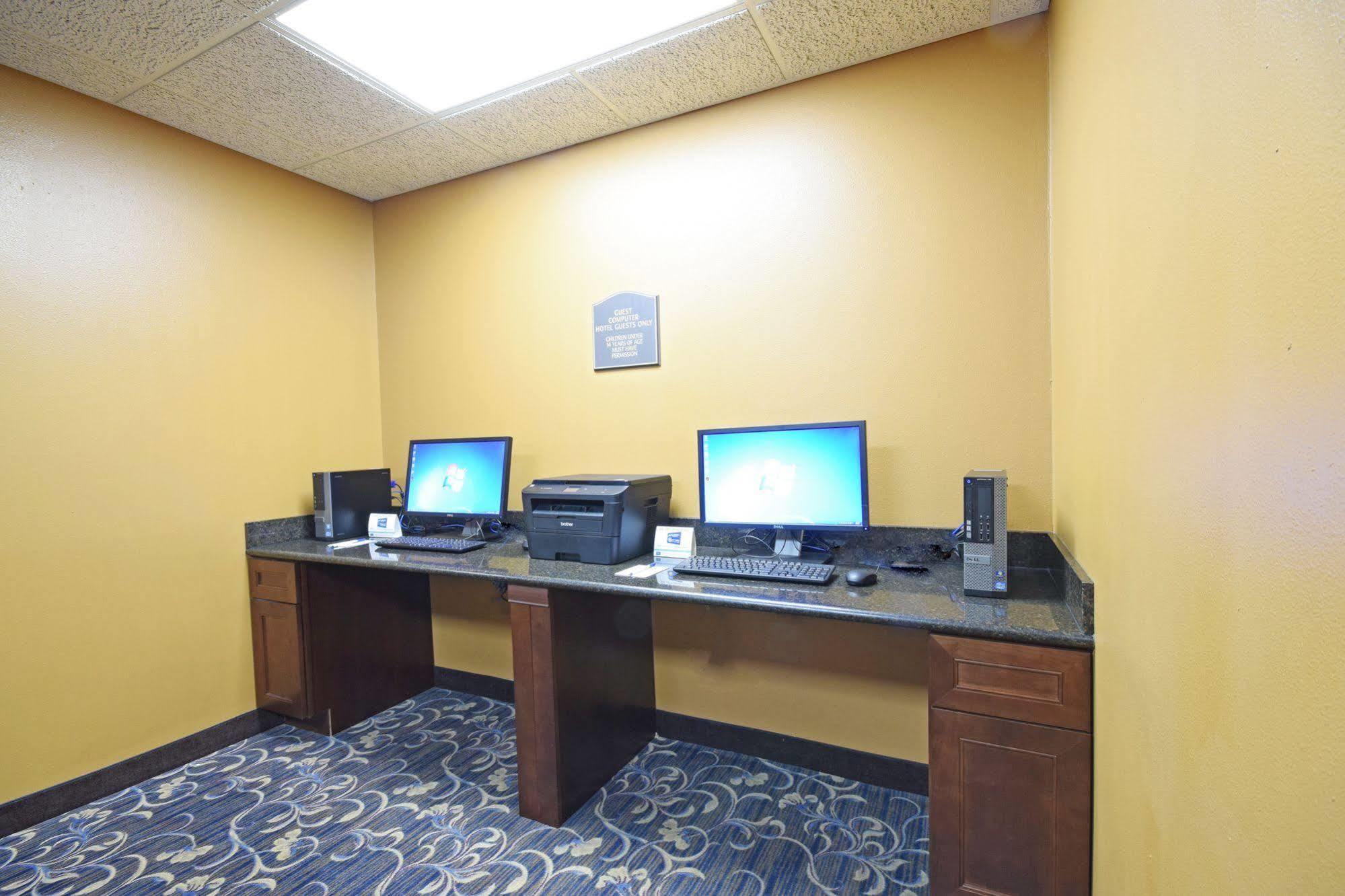 Hotel Western Hotel&conference Center 3*
